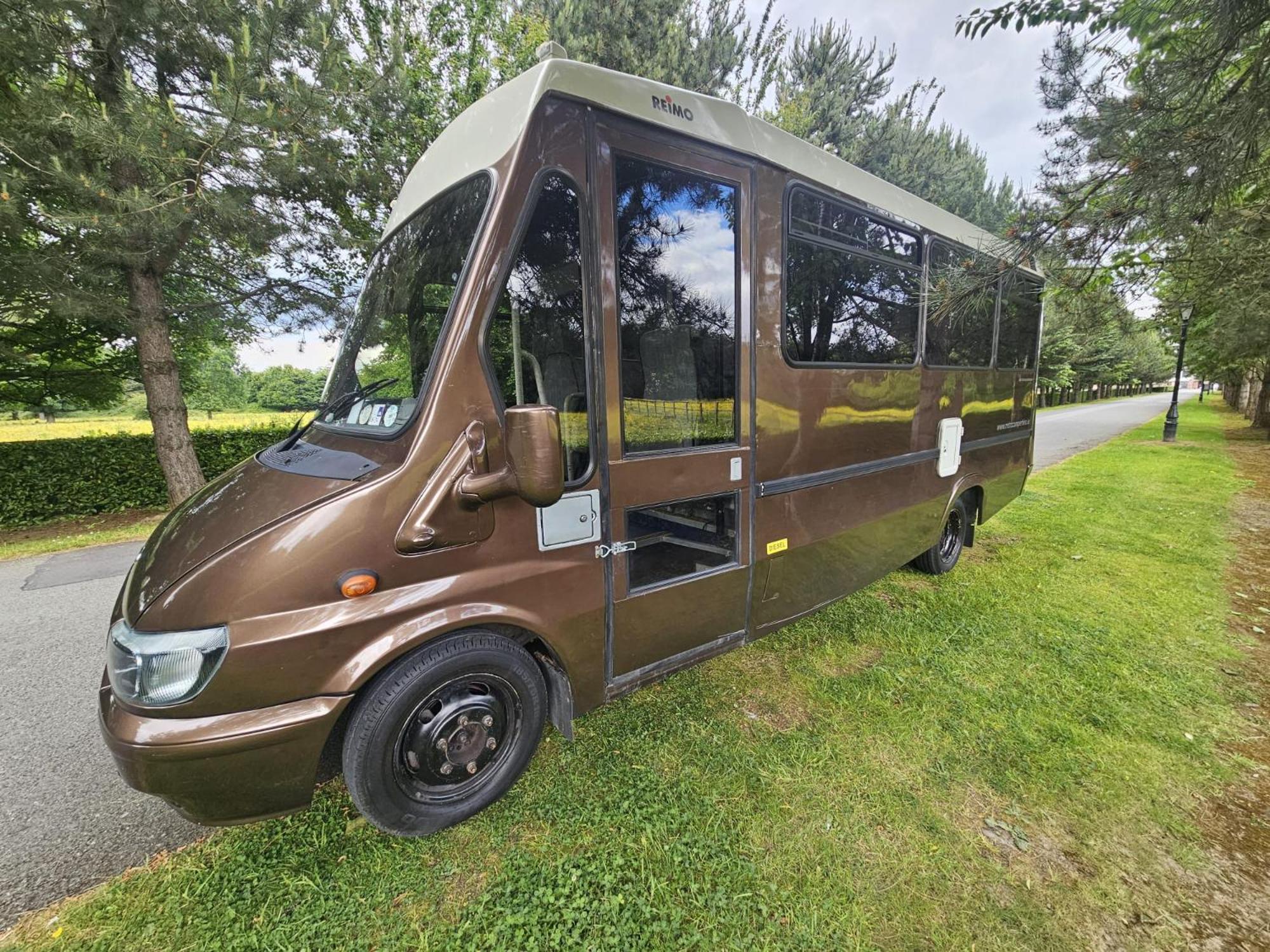 Retro Camper Hire Discover Ireland Dublin