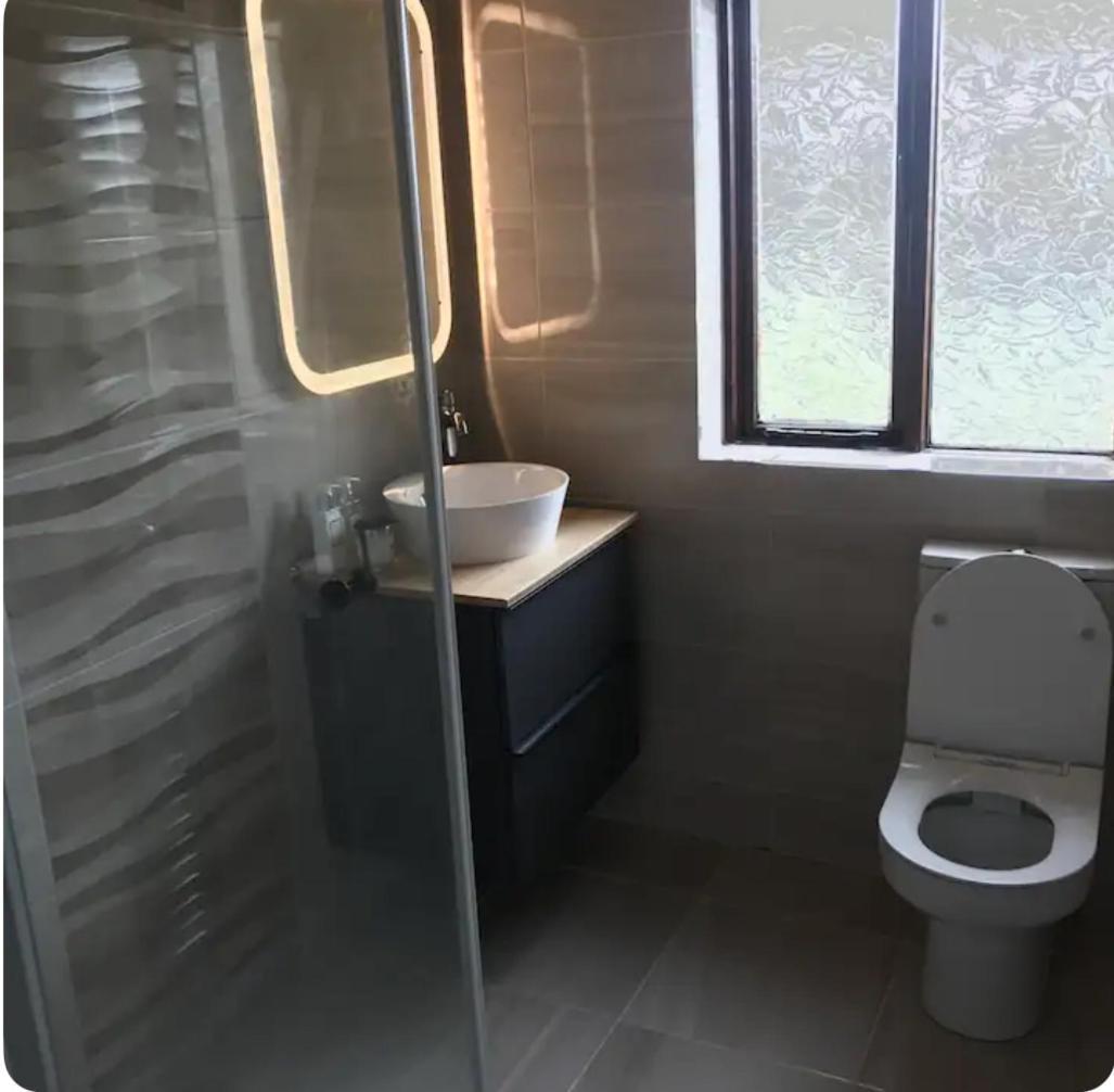 Holiday home Warm And Newly Renovated 3 Bedroom