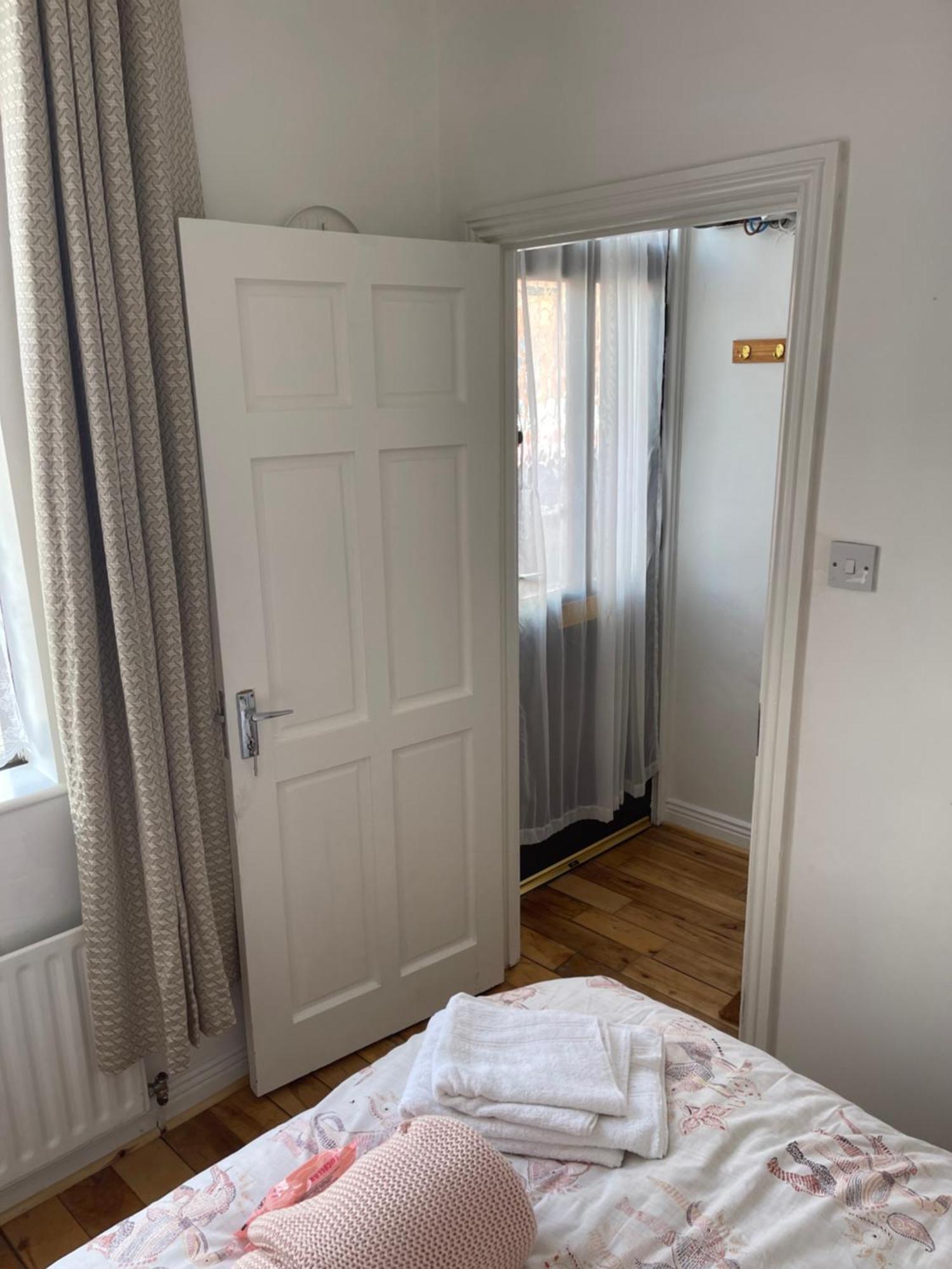 Pre - Post Flight Airport 20m Canal View Vakantiehuis *