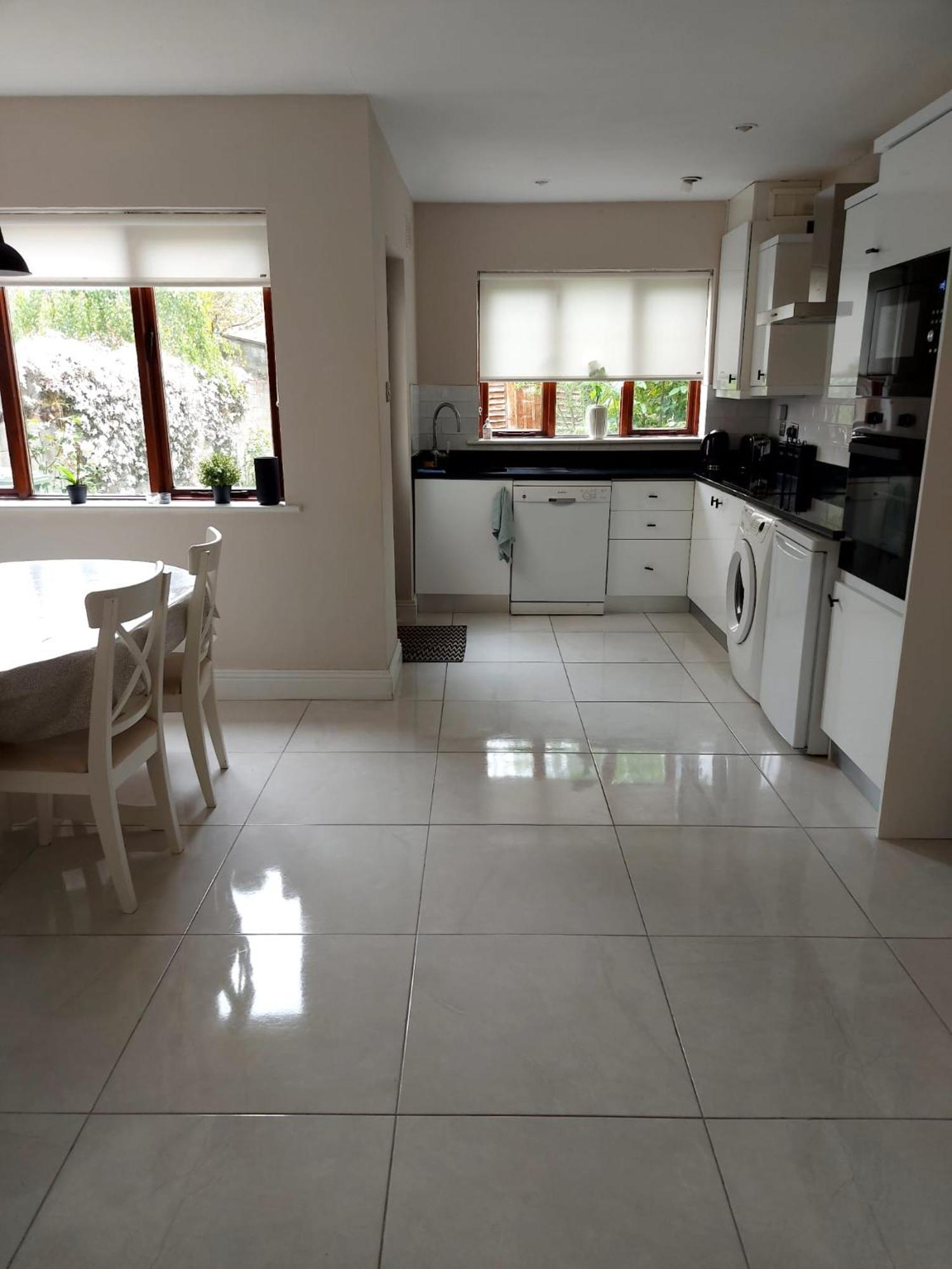Ferienhaus Stylish 3 Bedroom Home!