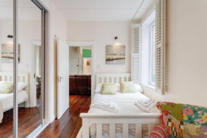 Temple Bar District Apartments *