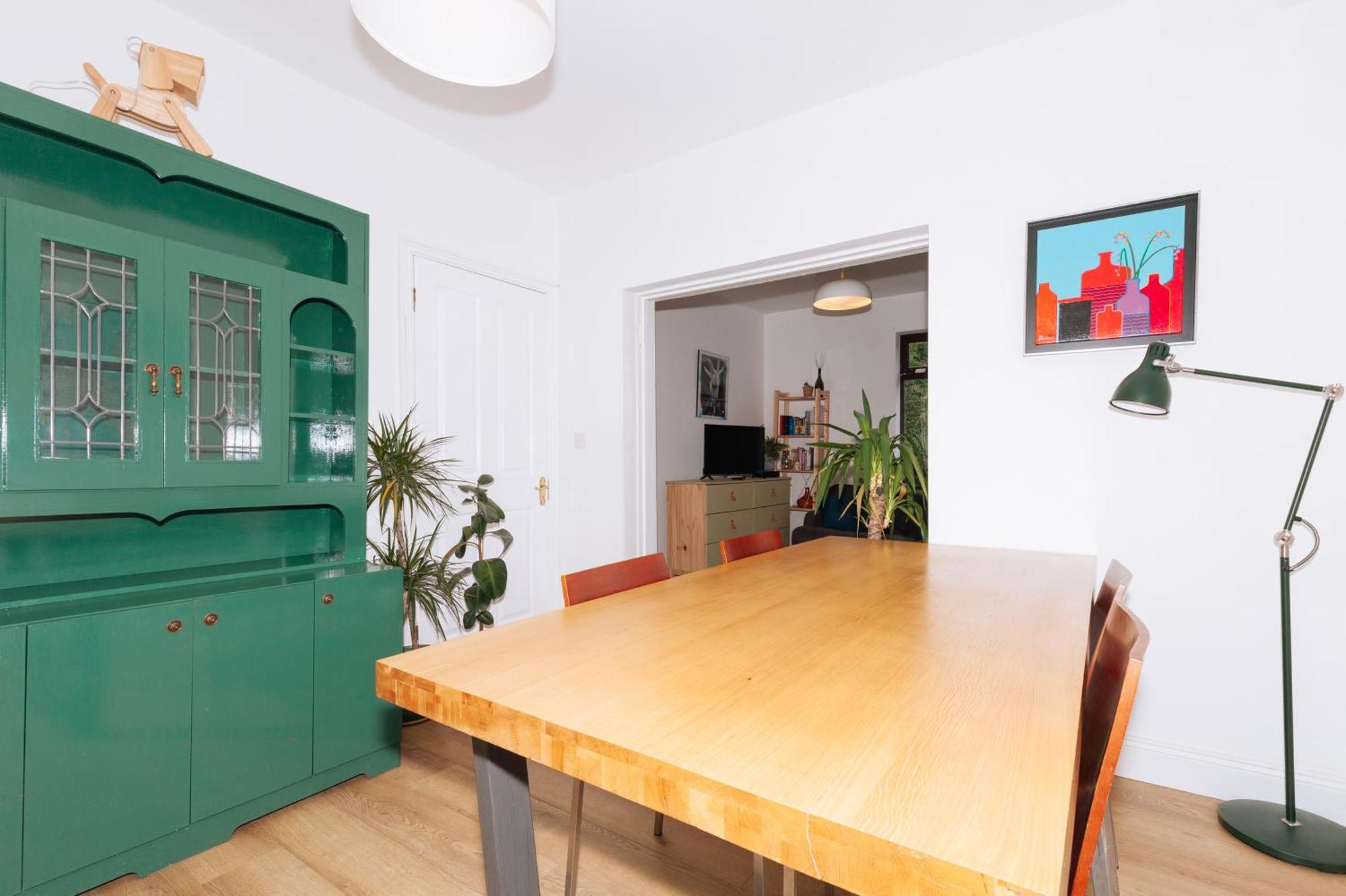 Charming 2bd House In Apartment Dublin