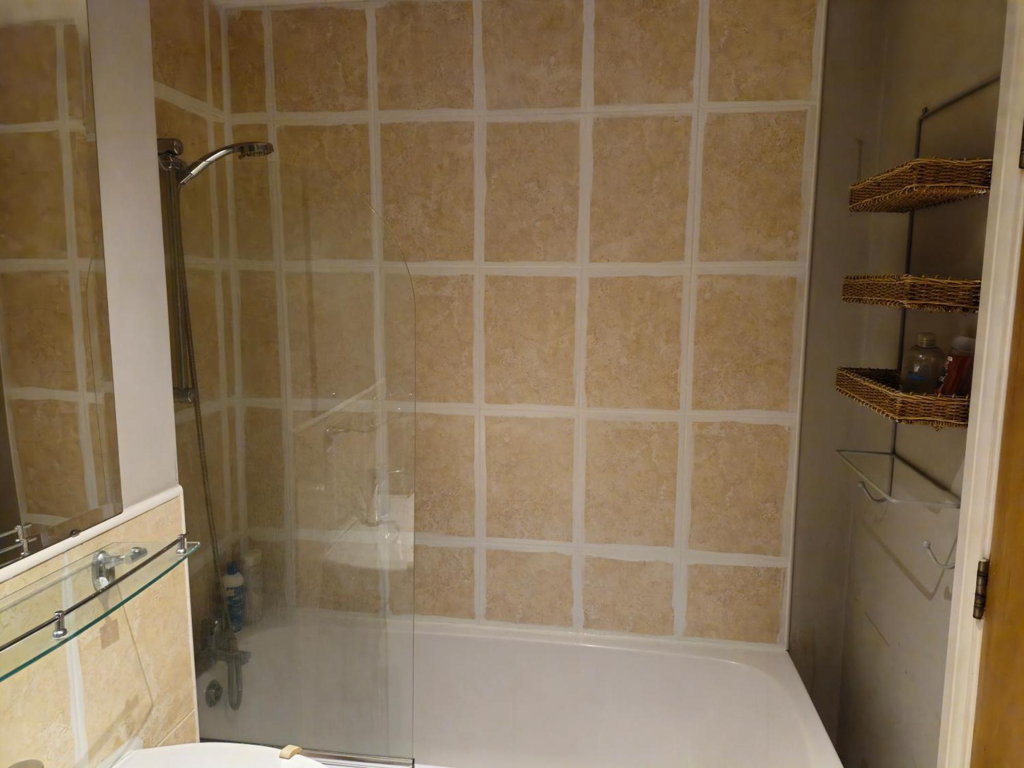 Excellent Location St Anne's Park 2 Bed/bath Apartment, 5 *