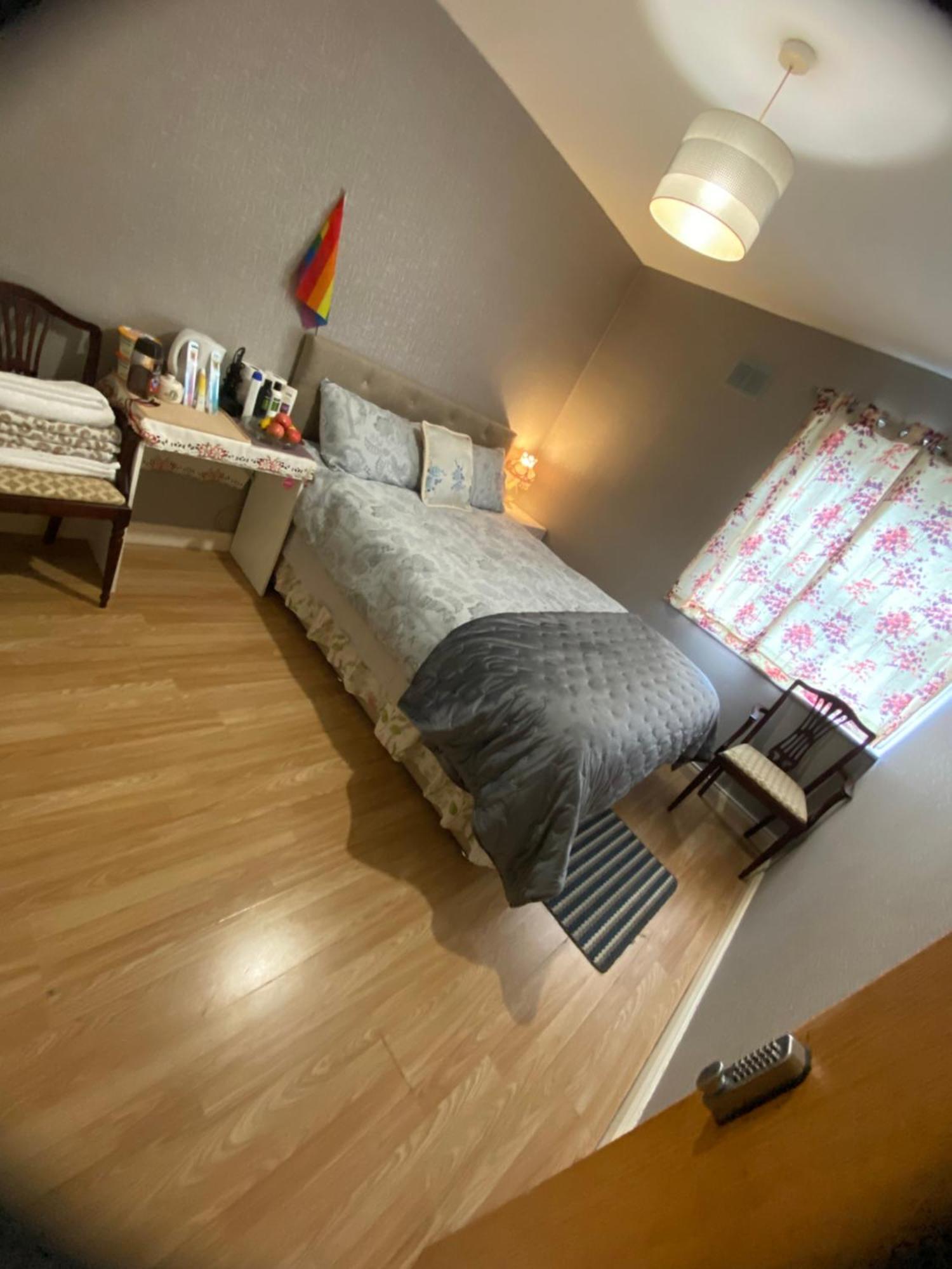Utopia Retreat - Enchanted In Guest house *