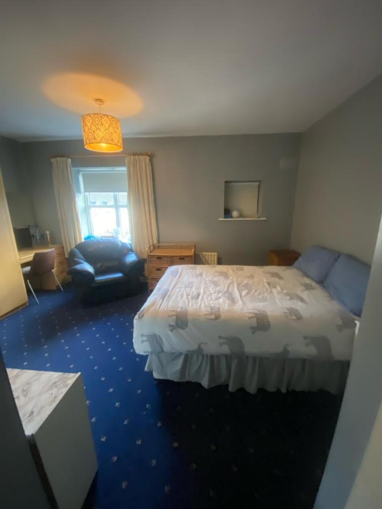 Airport, Dcu Guest house