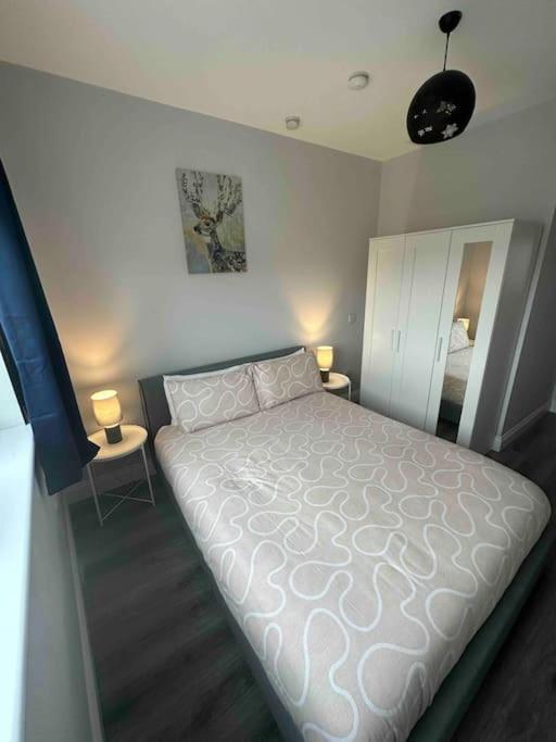 Central 1 Bedroom *