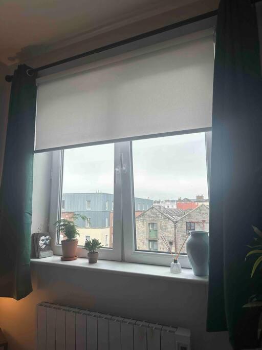 Apartment Central 1 Bedroom *