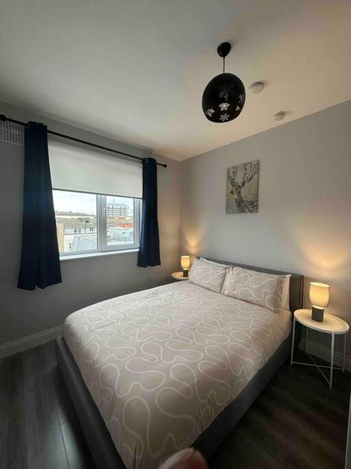 Apartment Central 1 Bedroom *