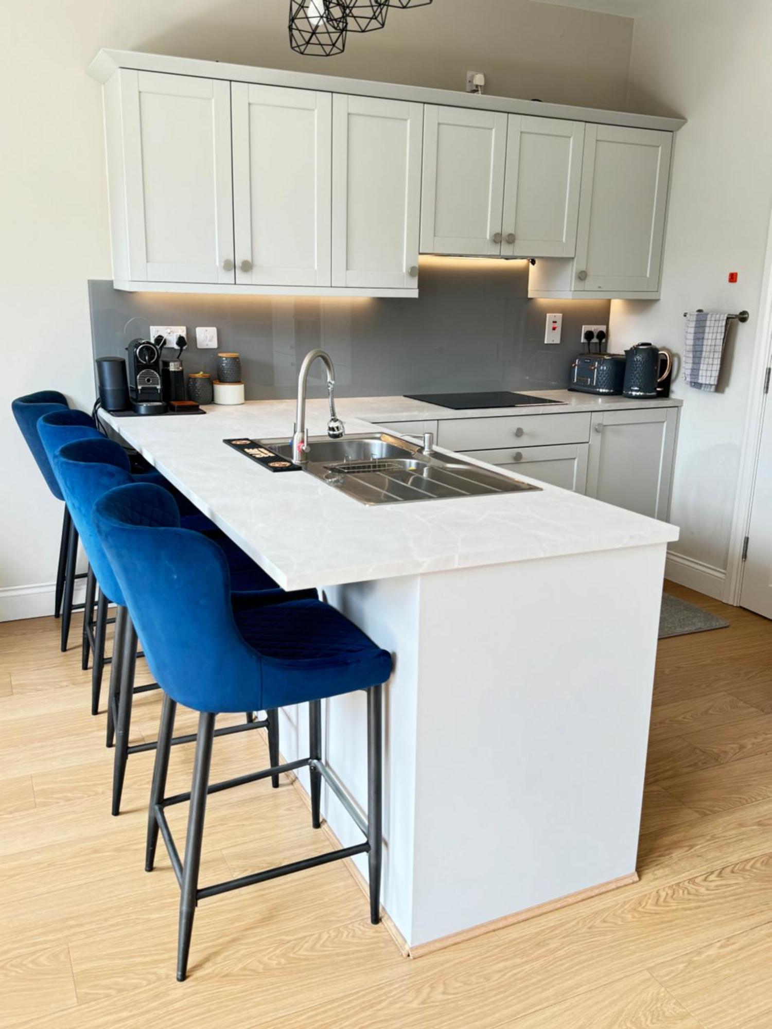 Homestay The Hive - Luxury Ensuite - Full Privacy As Only On The Floor! *