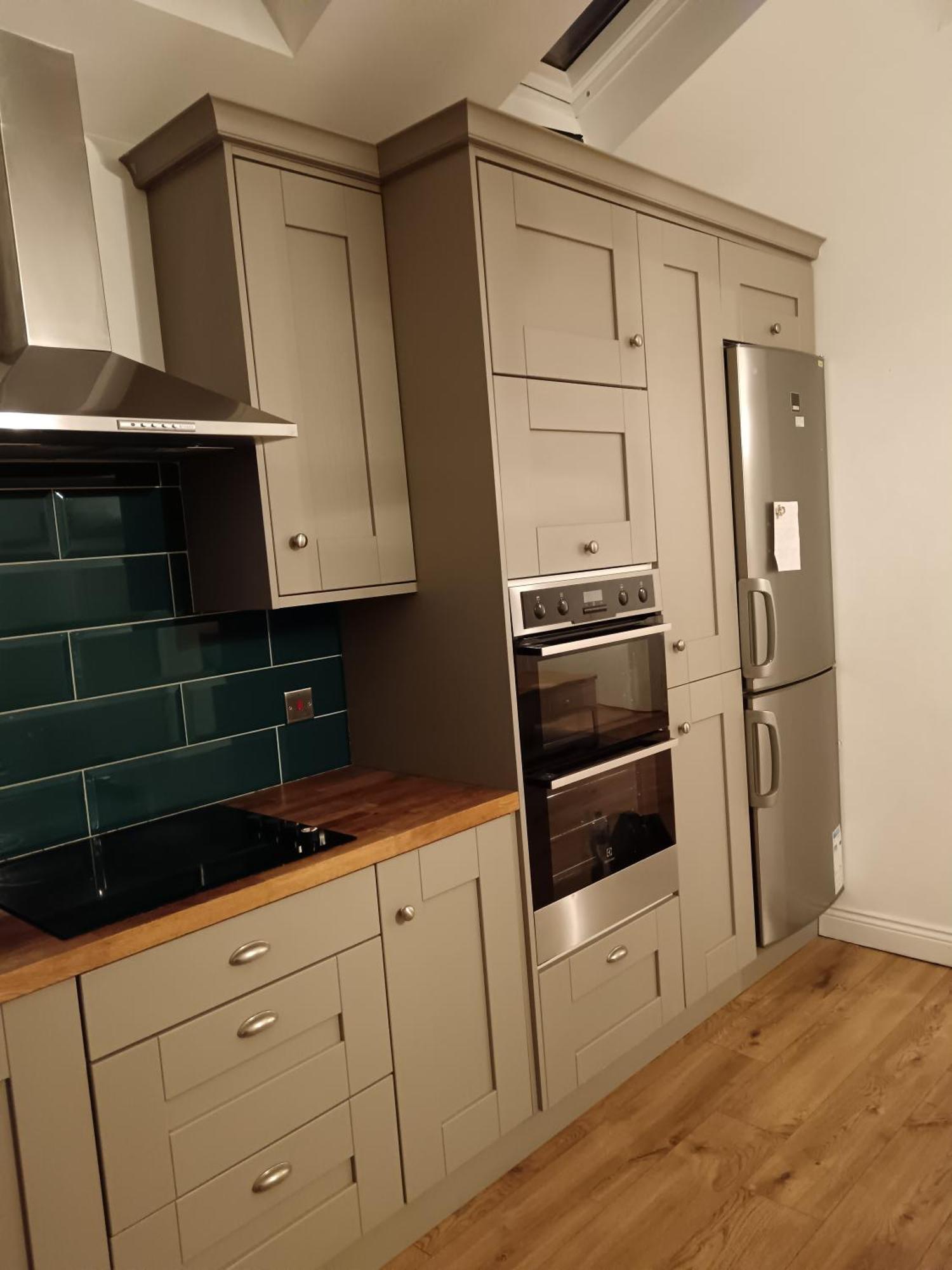Vakantiehuis 4 Bed Modern Spacious House South *