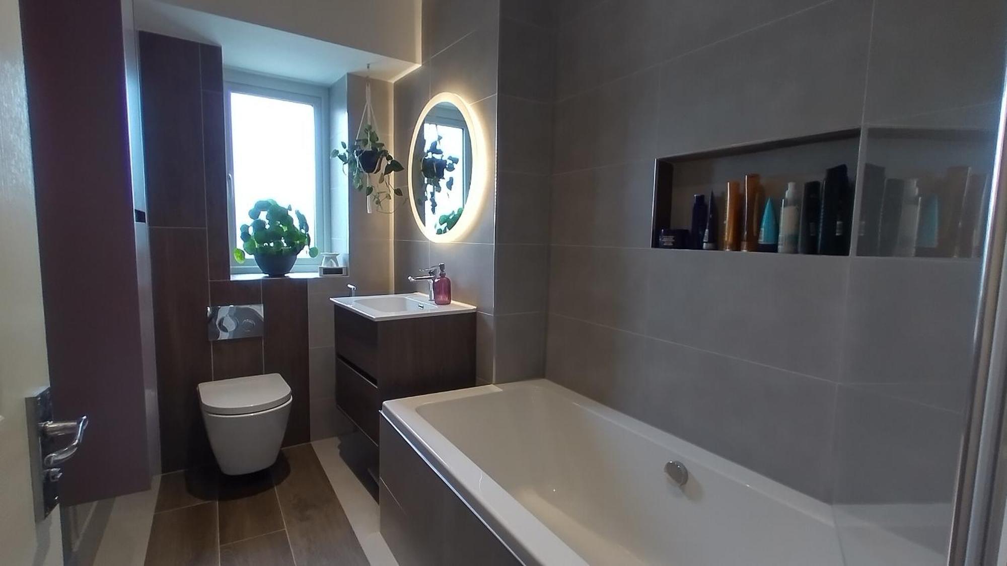 Double Parkview Near Airport Homestay