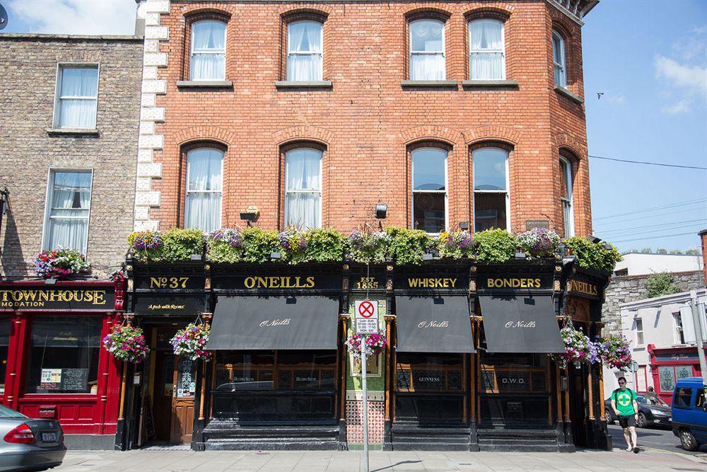 Guest house O'neills Victorian Pub & Townhouse 3*