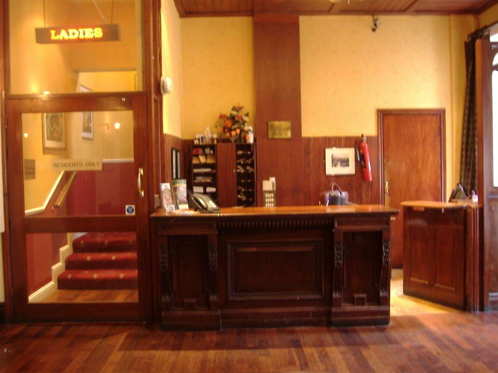 Jackson Court Hotel