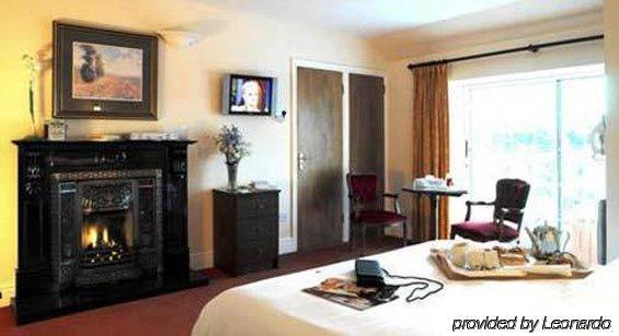 Leeson Apartment *