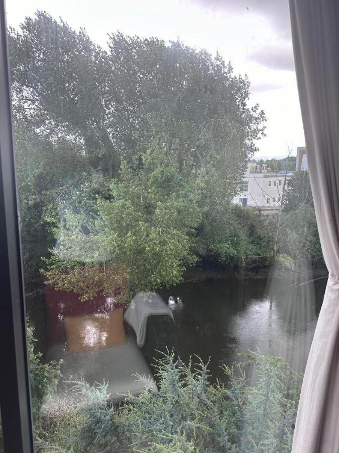 Pt Bnb * Dublin