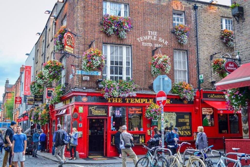 Location! Modern In Heart Of City! * Dublin