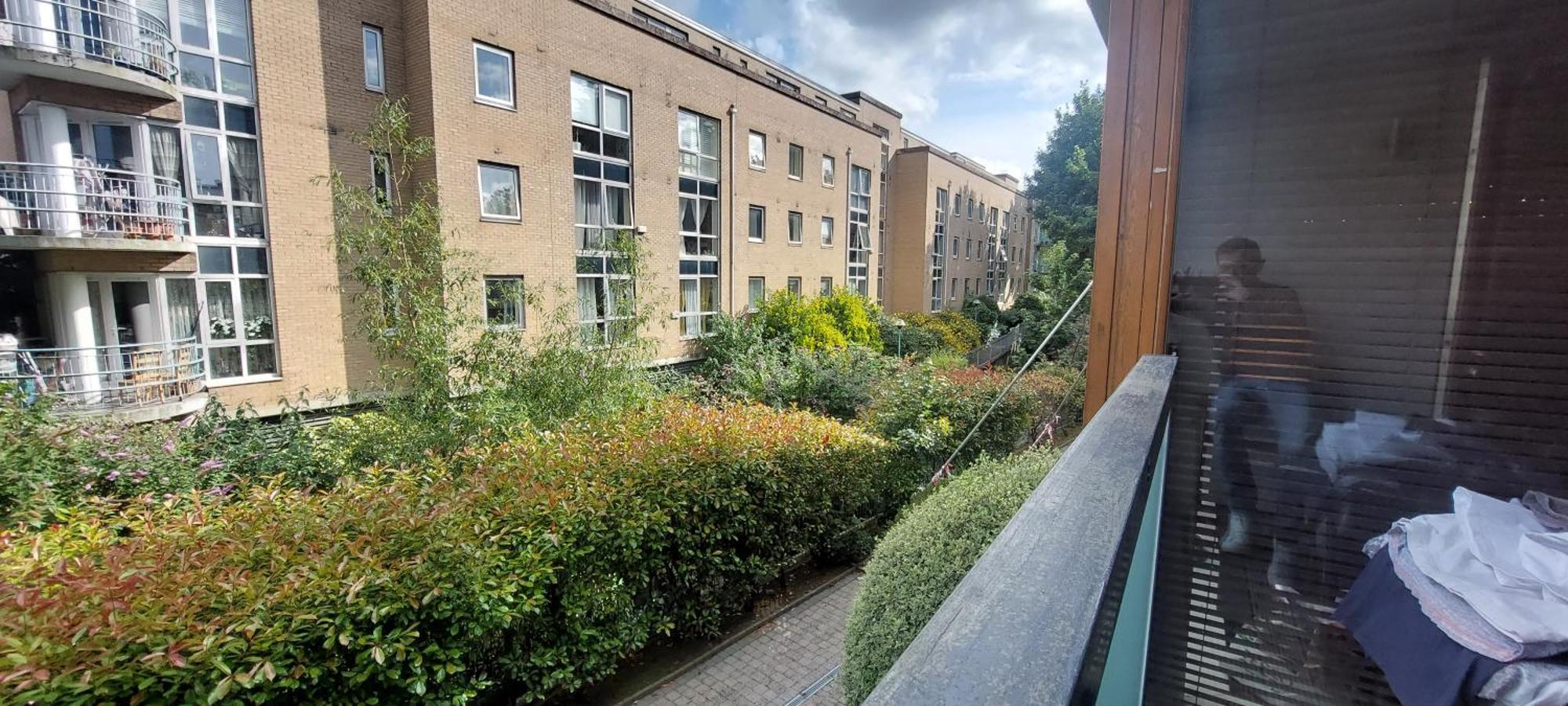 Apartment Spacious Riverside 1bd In Bustling Village *