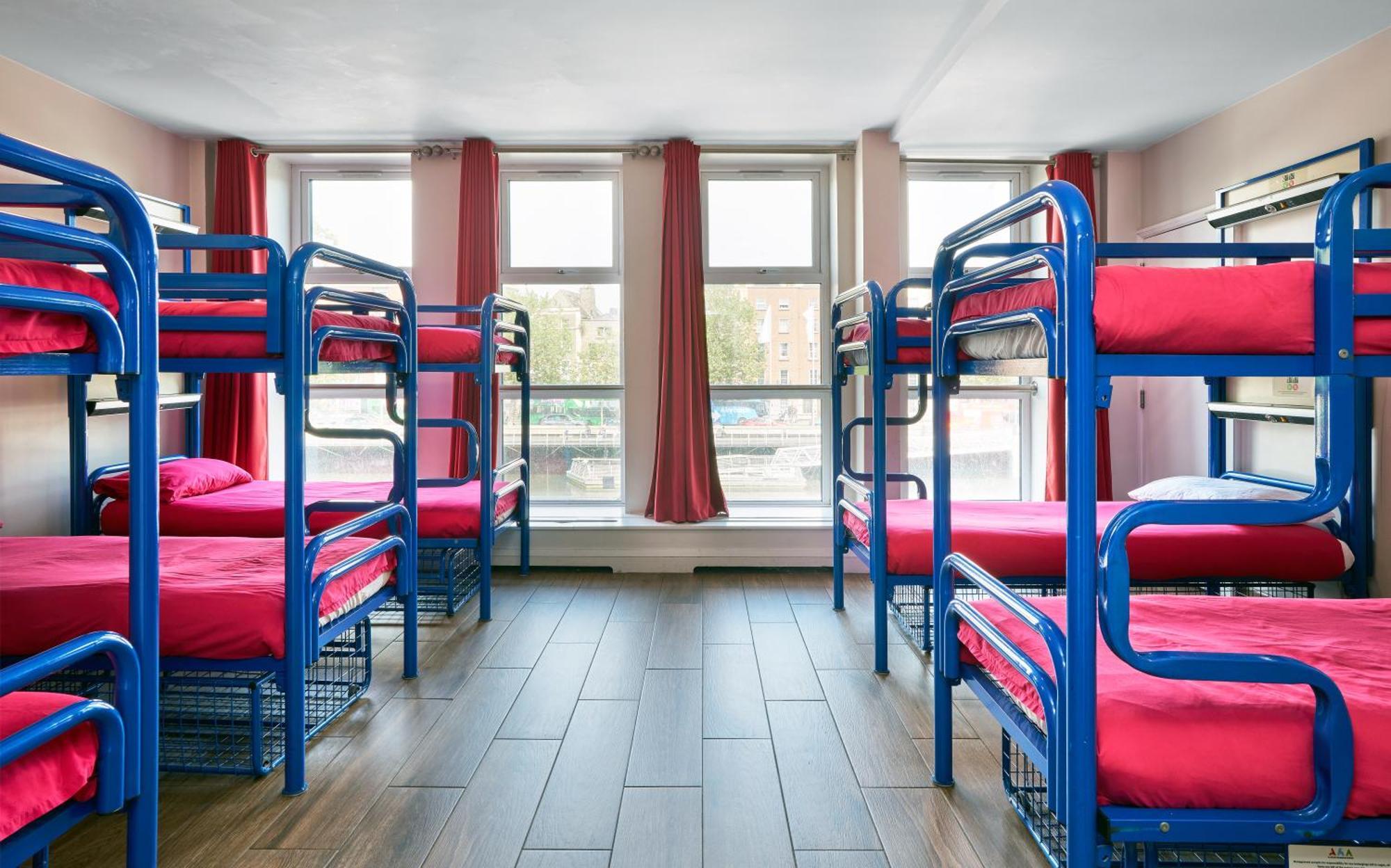 Hostel Abigail's *