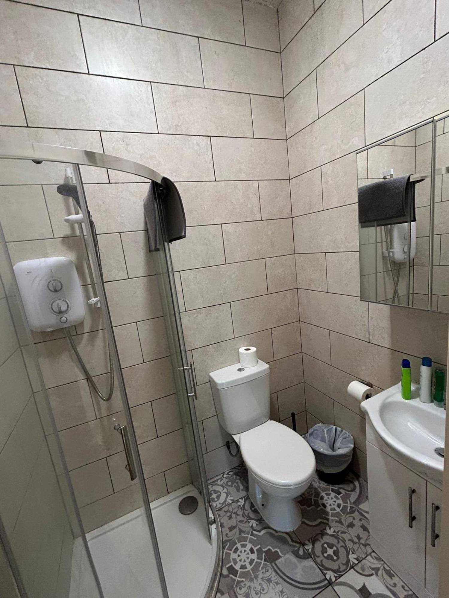 Flat Equipped Apartment *