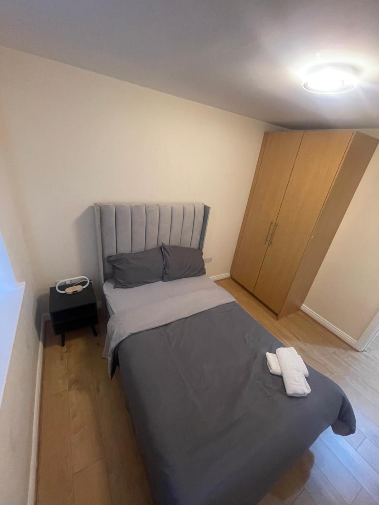 Charming 3-bedroom Modern In Apartment Dublin