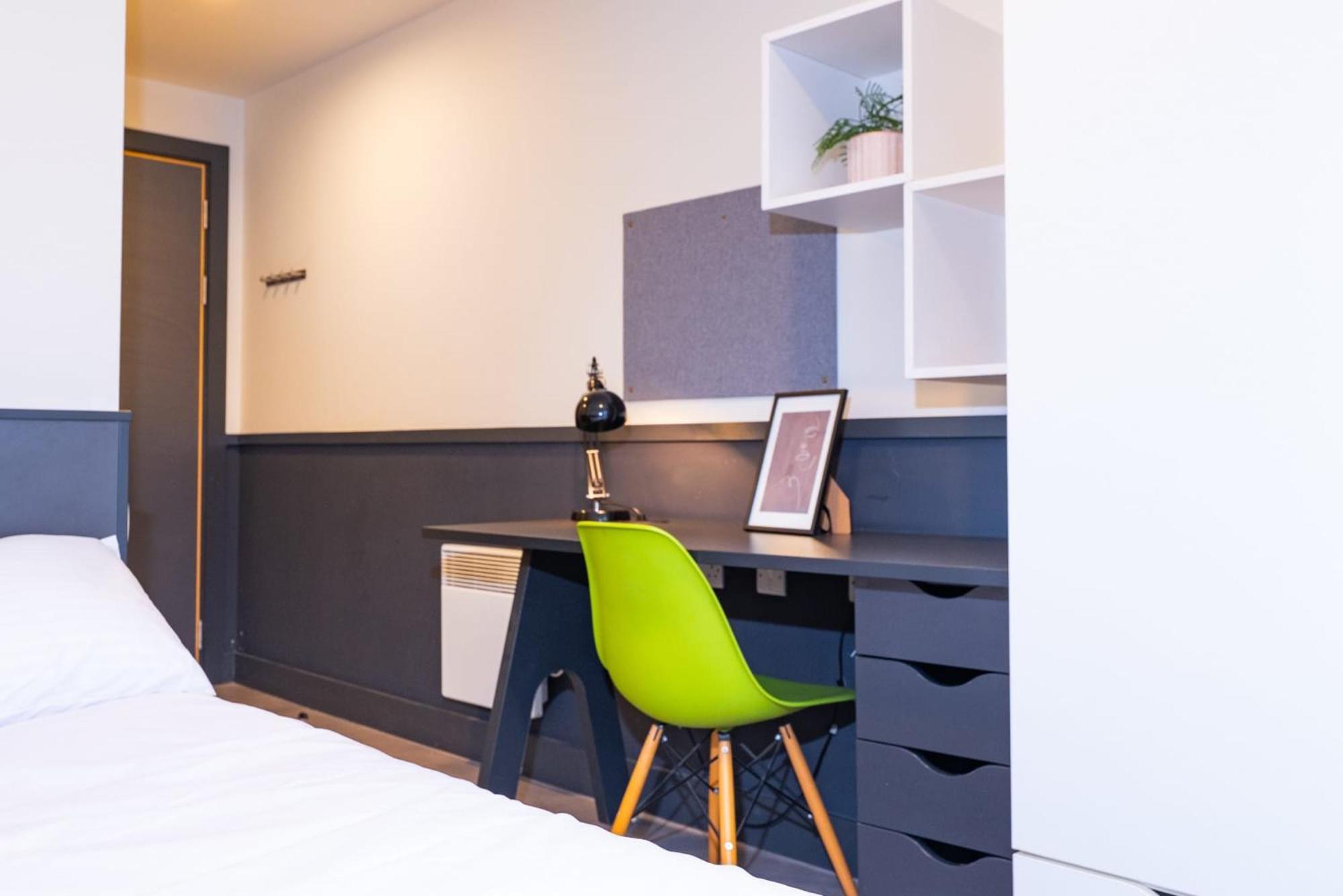 Stylish 3 Bedroom And Private Bedrooms At Dorset Point In Centre Dublin