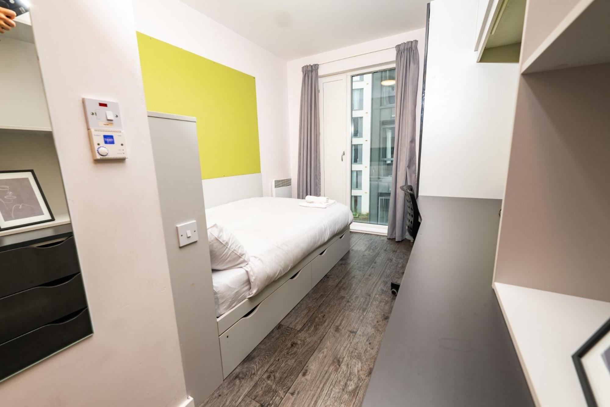 Stylish & Private At Binary Hub In
