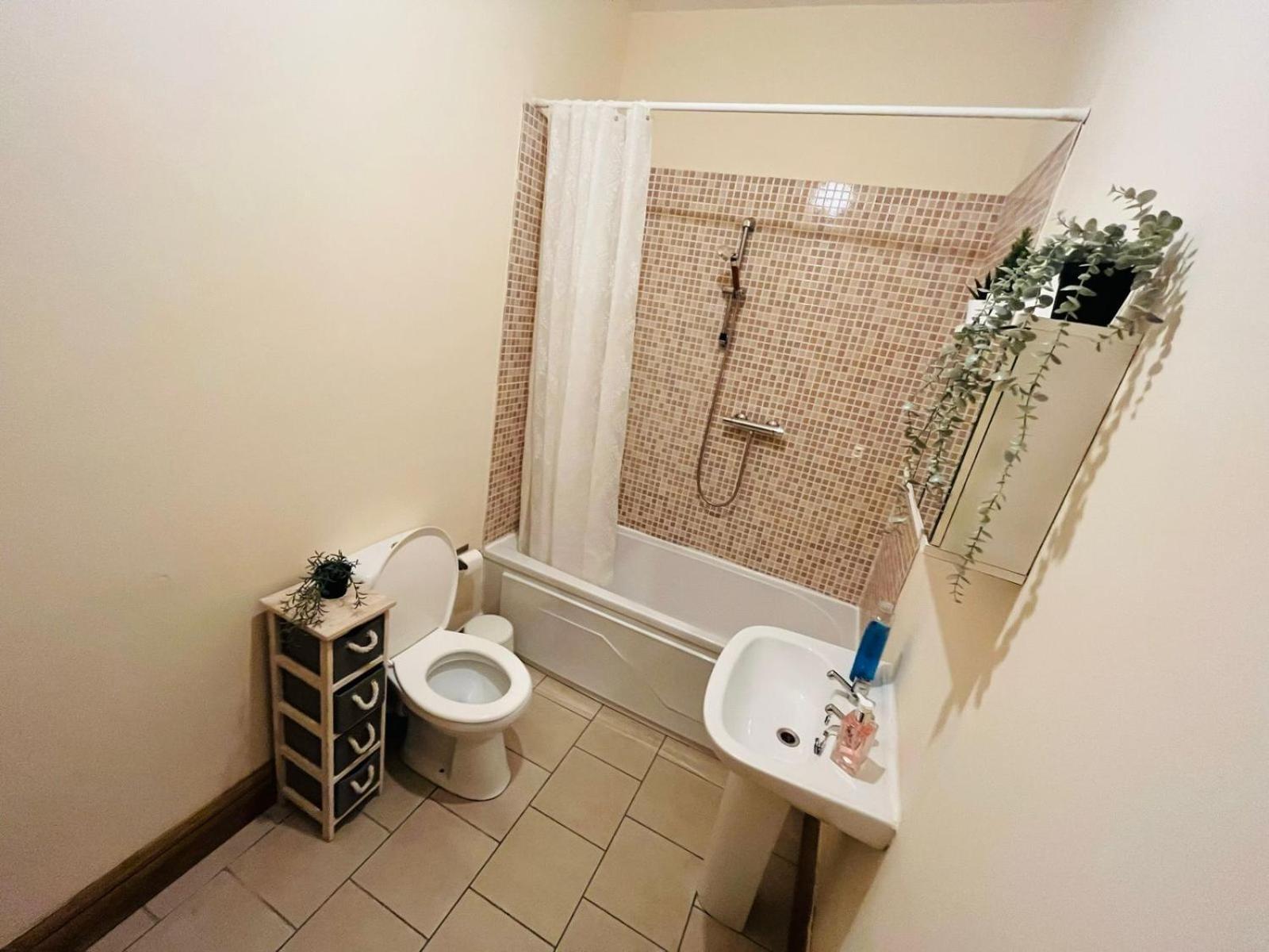 Privado Guest house *