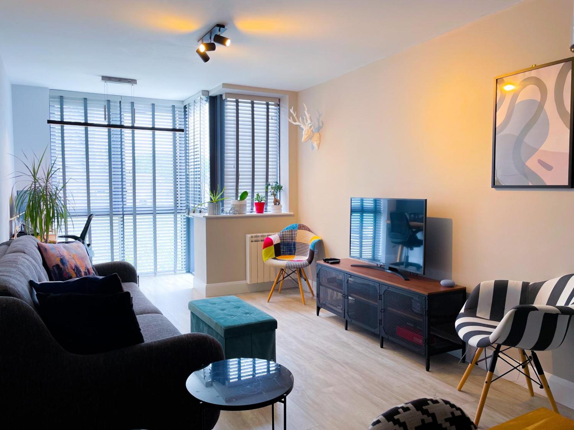 Modern 10min From City Center With Parking *