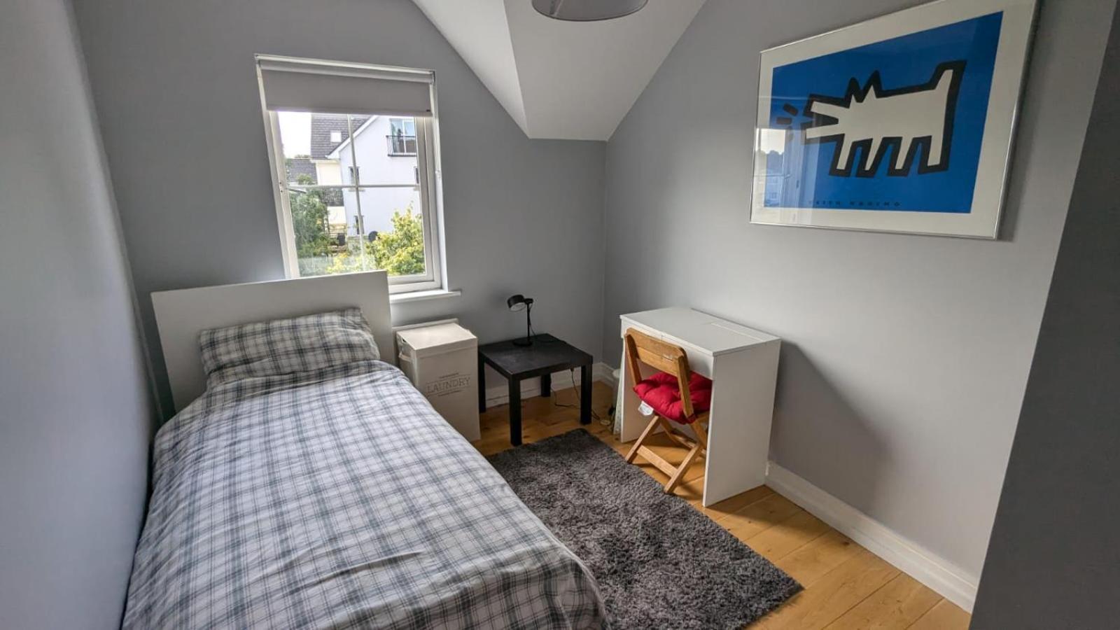 Large Newly Updated 3bd Duplex 20min To Airport Apartment *