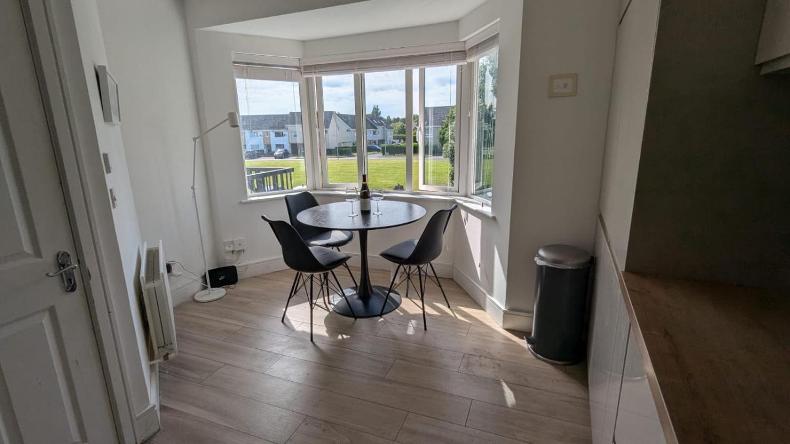 Apartment Large Newly Updated 3bd Duplex 20min To Airport *