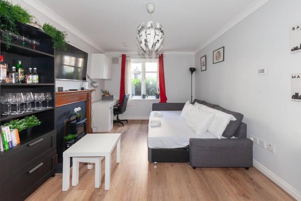 Inviting 2bd Flat 15 Mins From Heart Of Dublin! * Dublin