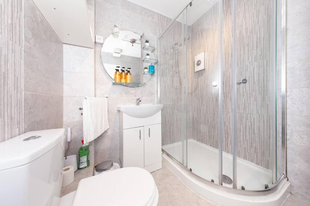 Inviting 2bd Flat 15 Mins From Heart Of Dublin!