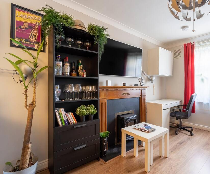Apartment Inviting 2bd Flat 15 Mins From Heart Of Dublin!