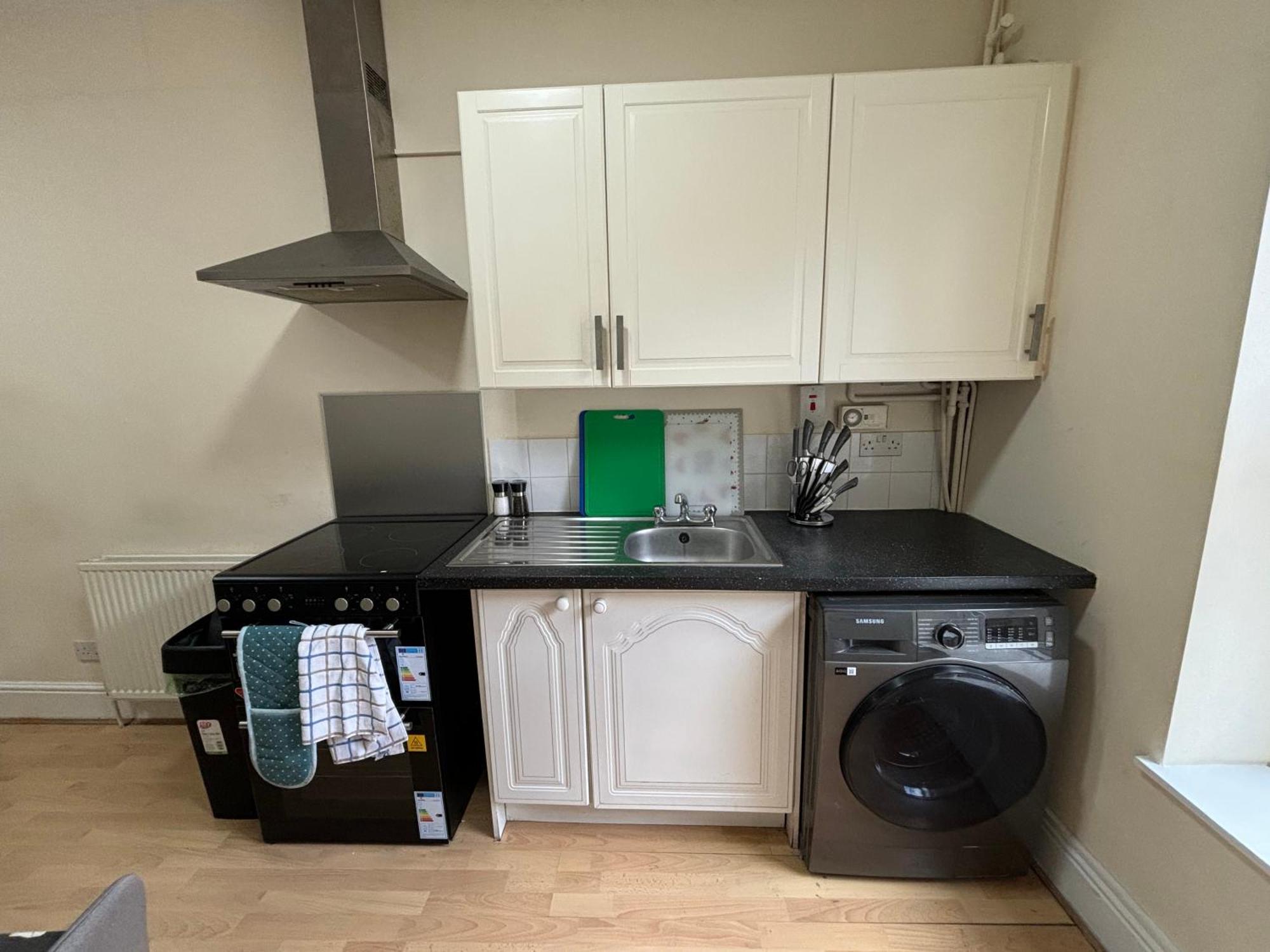 Cozy Pink House Fairview 6 Beds * Dublin