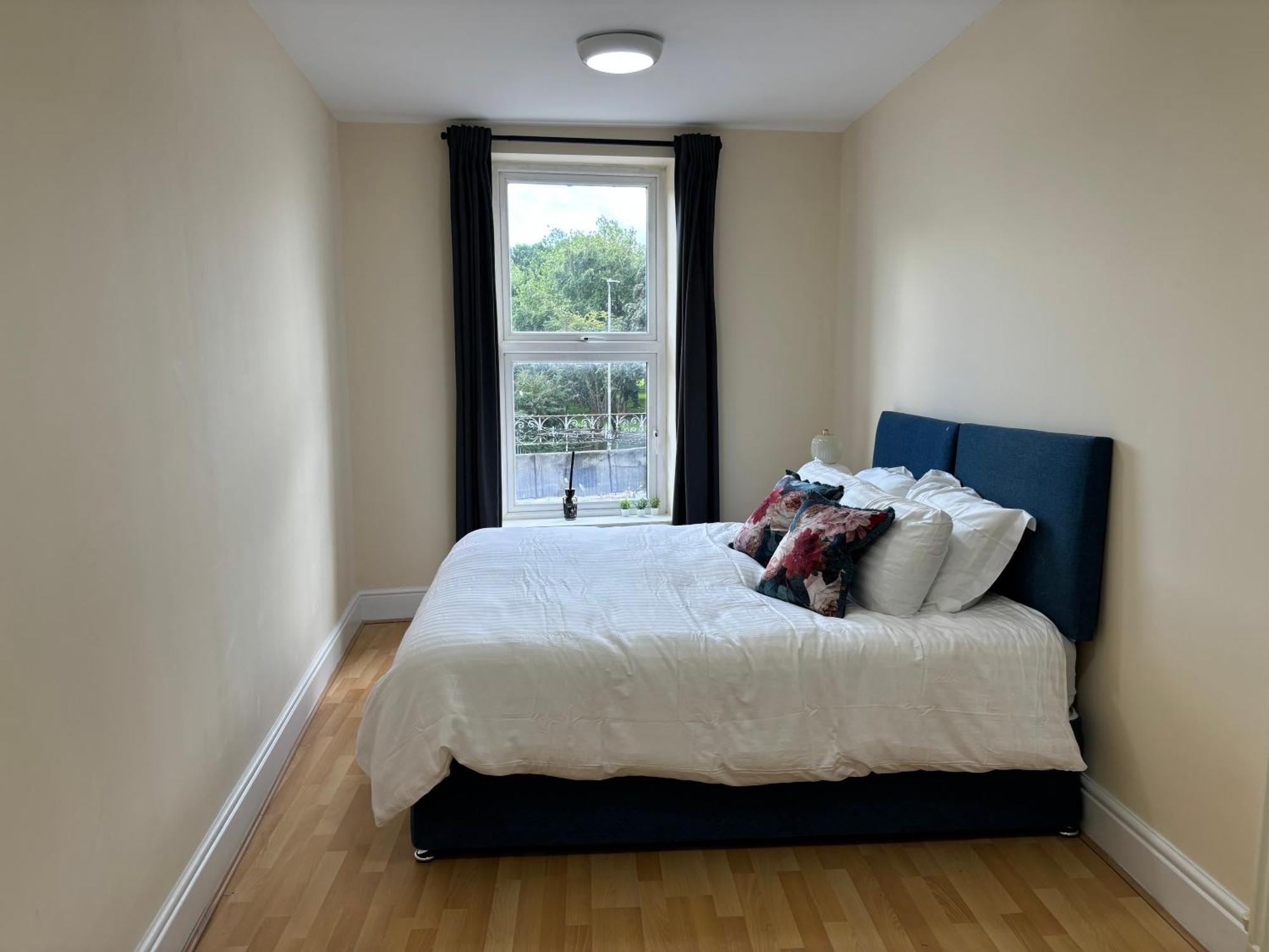 Cozy Pink House Fairview 6 Beds Dublin
