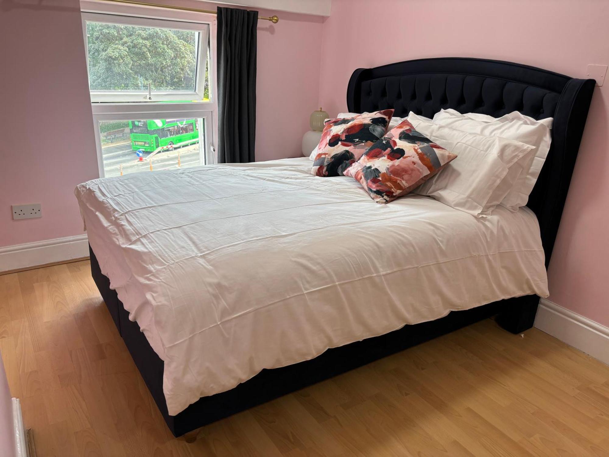 Apartment Cozy Pink House Fairview 6 Beds Dublin