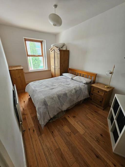 Apartment Spacious 3-bedroom In Vibrant 8 *