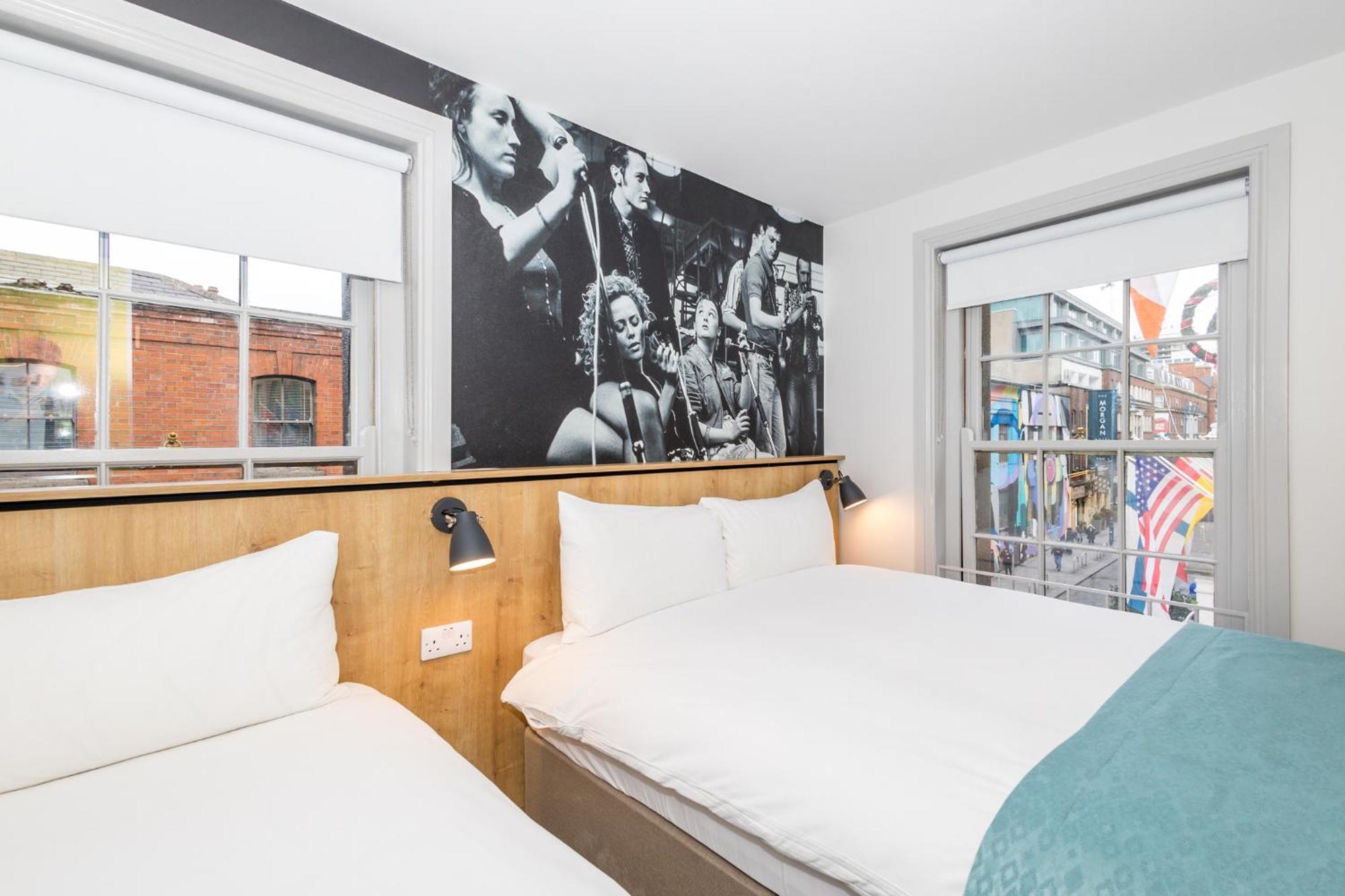 The Auld Dubliner Hotel *