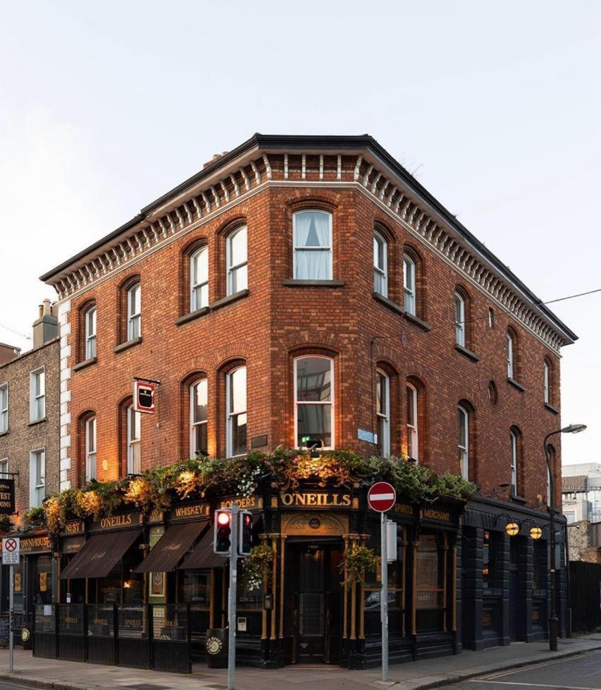 O'neills Victorian Pub & Townhouse Dublin