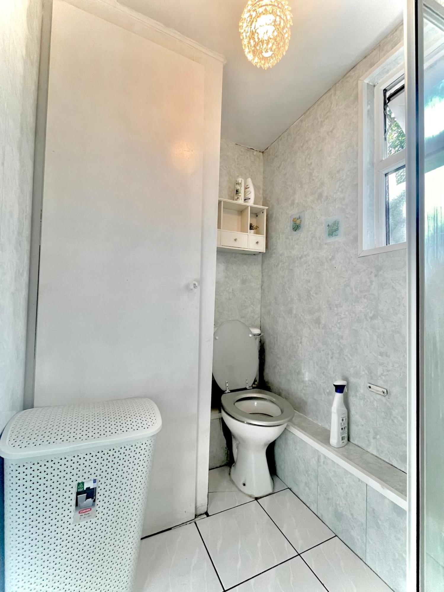 Centre D1 - 2 Bedroom Spacious Modern Duplex House *