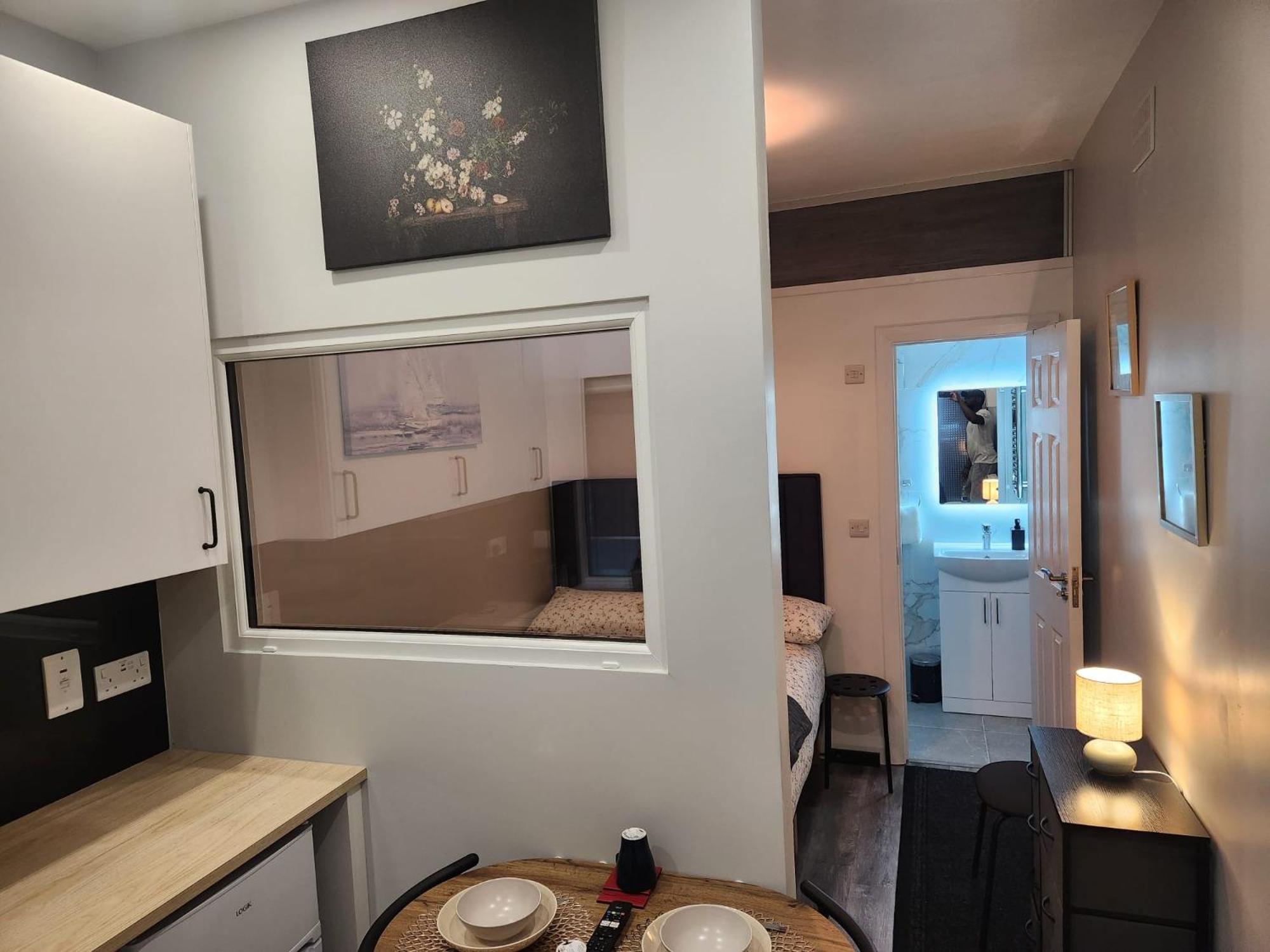 Apartment Deluxe Twin Or King Bed Near Airport &