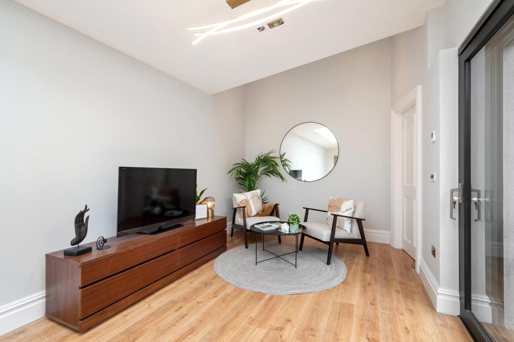 Heytesbury Street Homestay *