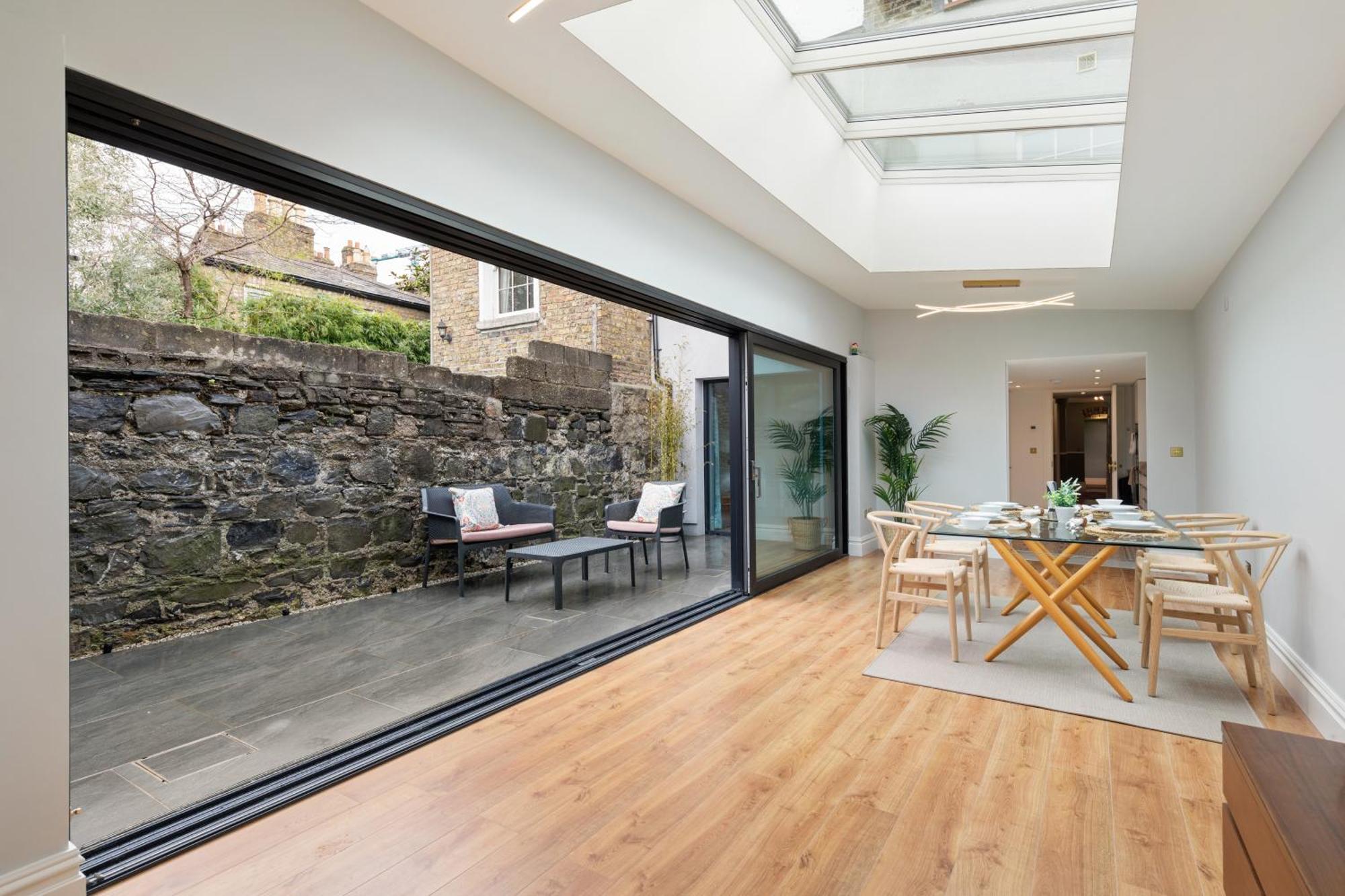 Heytesbury Street Homestay *
