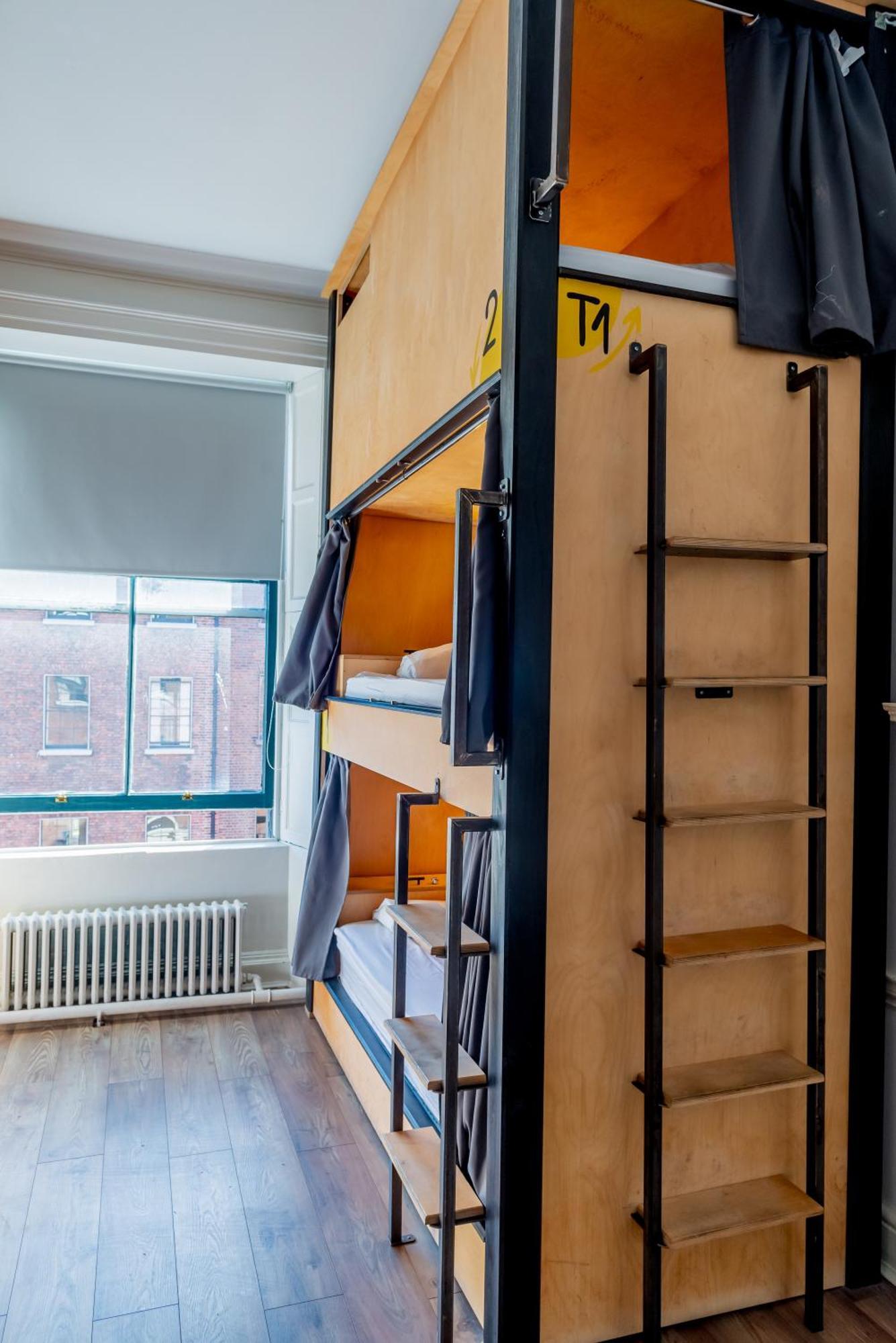 Hostel Leevin George