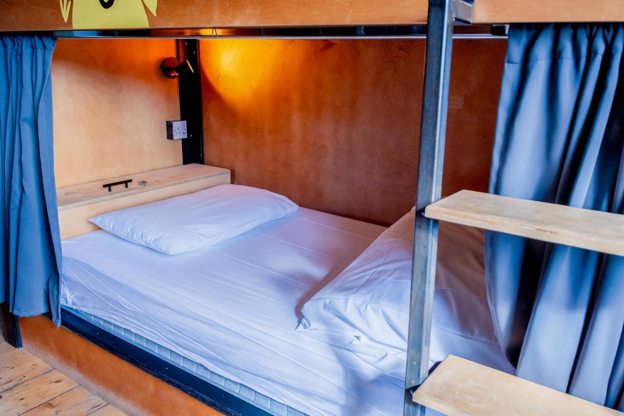 Hostel Leevin George *