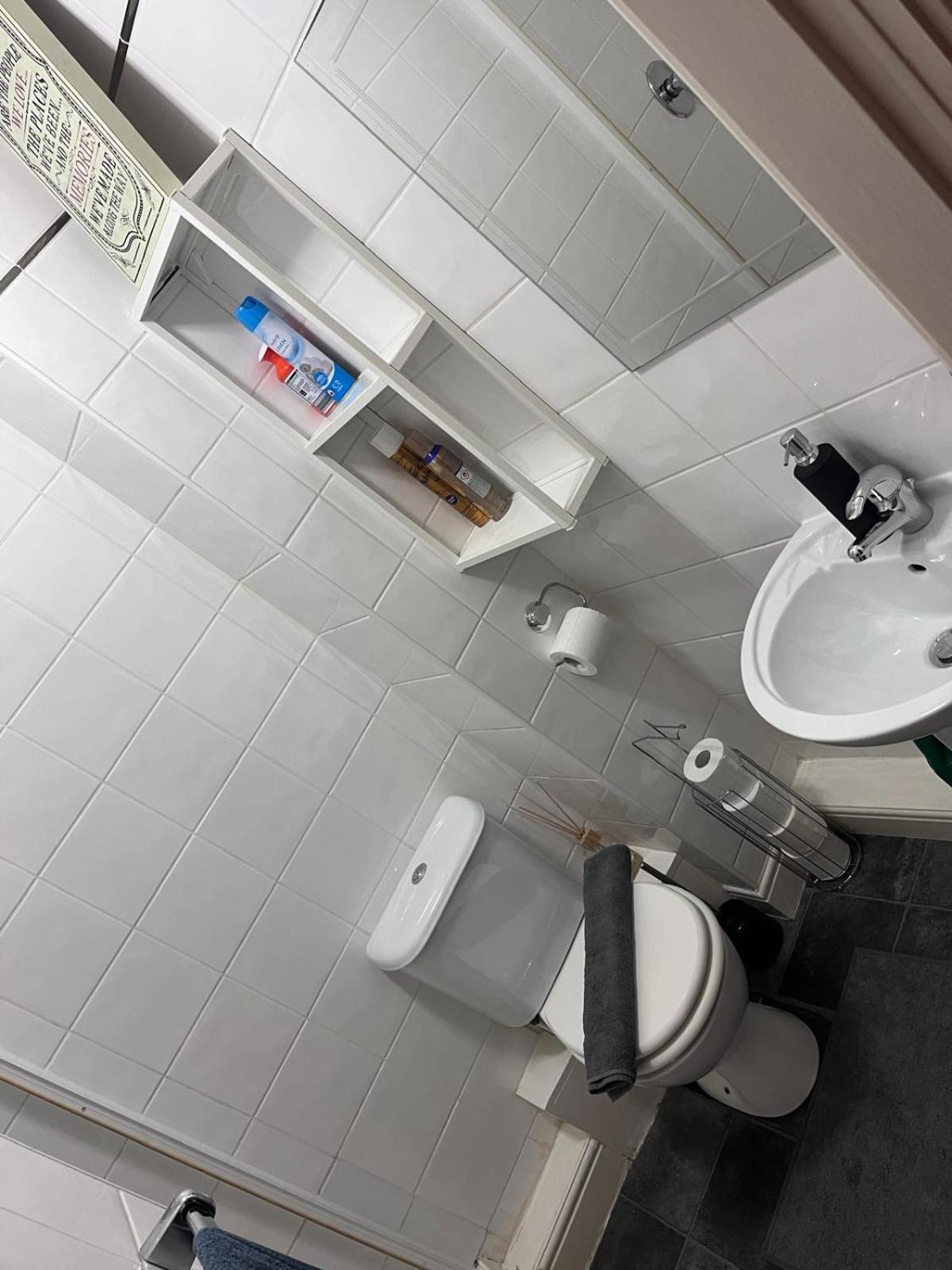 Privatunterkunft Lovely Twin With Ensuite Bathroom 15 Mins From Airport Dublin