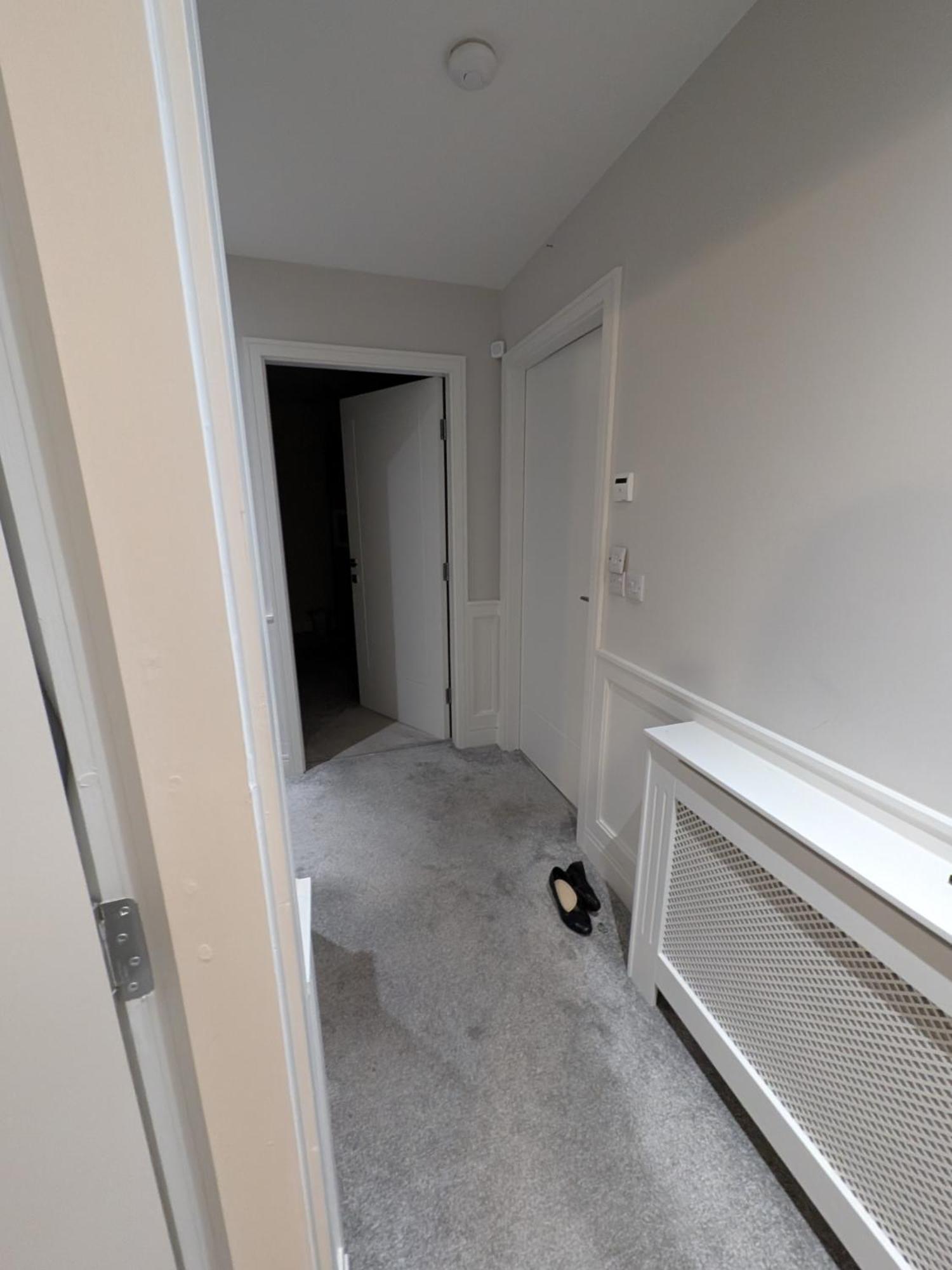 Pvt Attached Bathroom , 20 Mins To Center Via Direct Train 2 Min Away Dublin