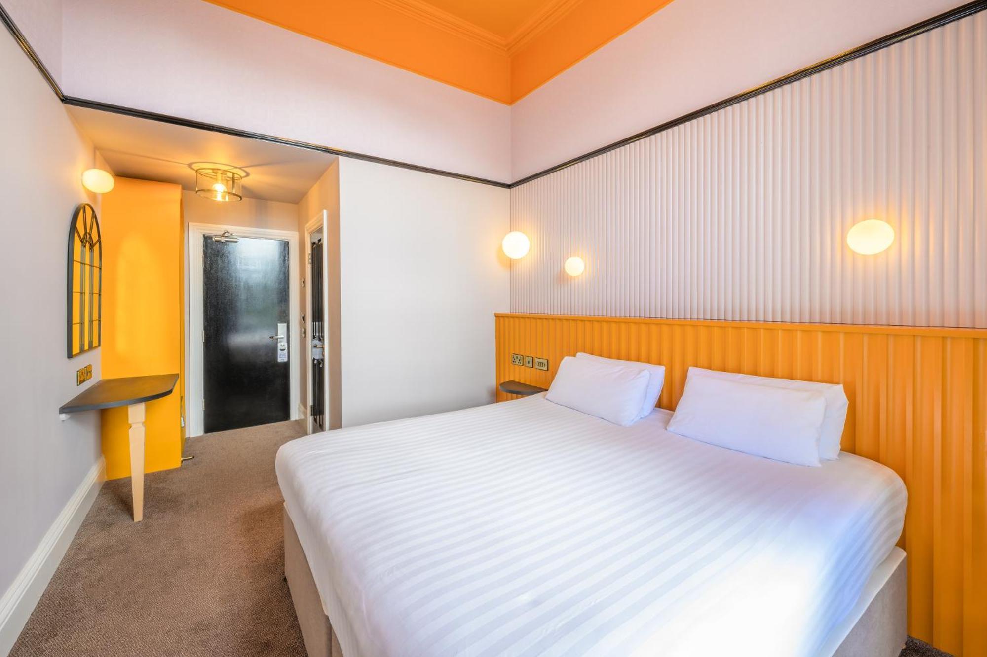 St George By Nina 3* Dublin