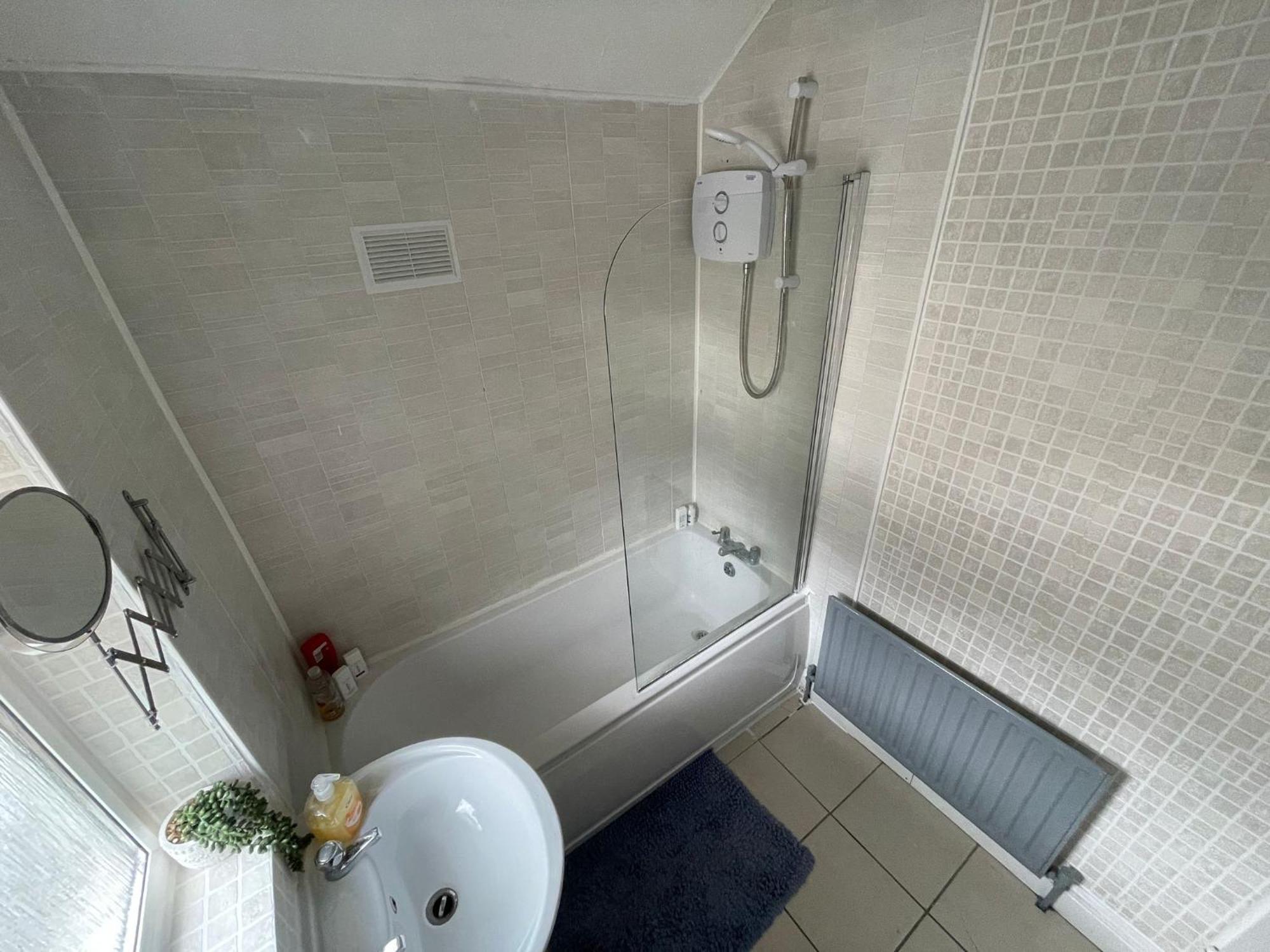 Economic Double Bed * Dublin