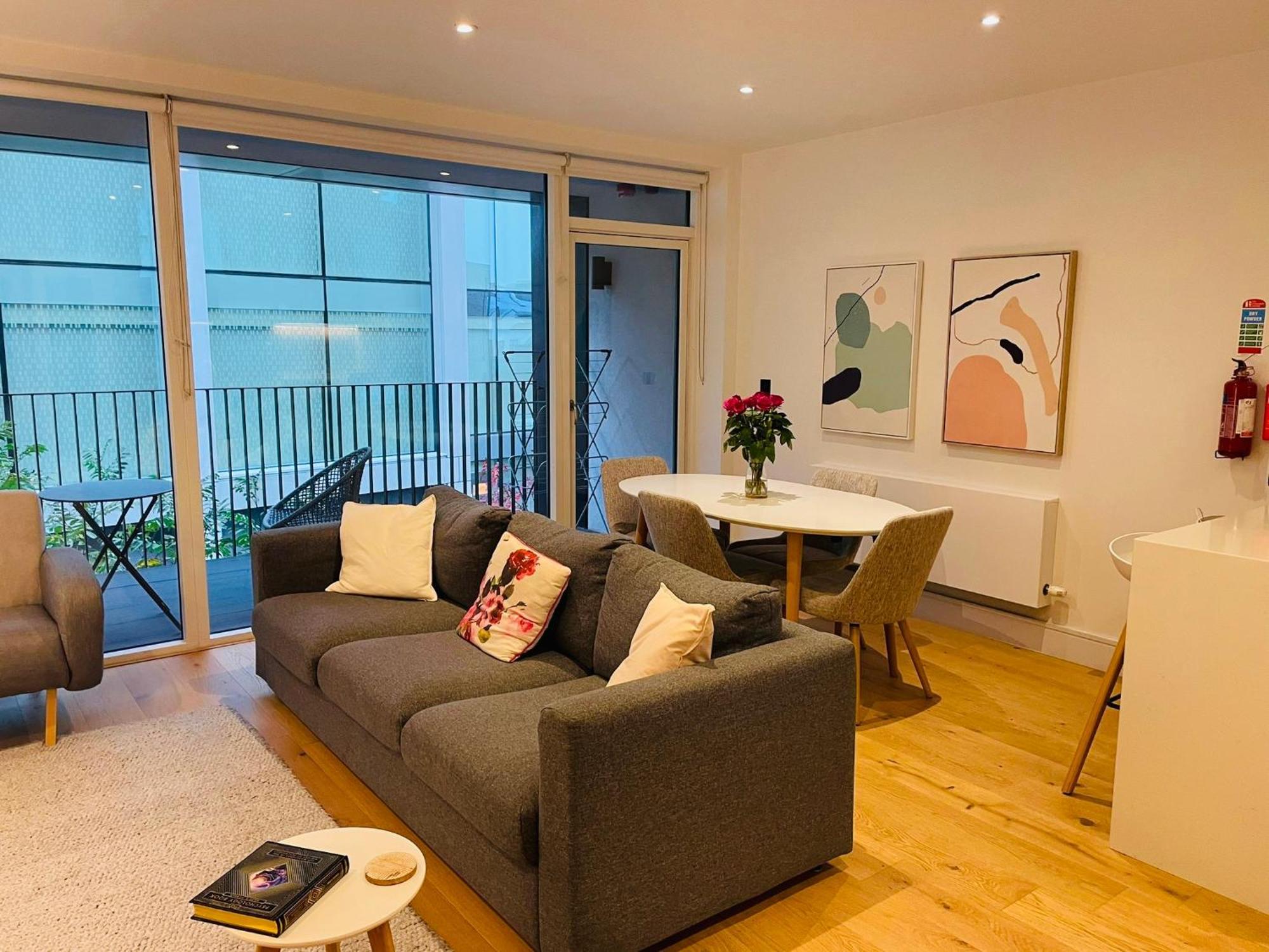 Apartment Mordern Apartment In Dublin City Centre